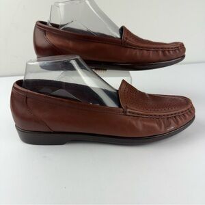 SAS Womens 9.5M Savvy Chestnut Brown Leather Slip On Loafer Comfort Shoe